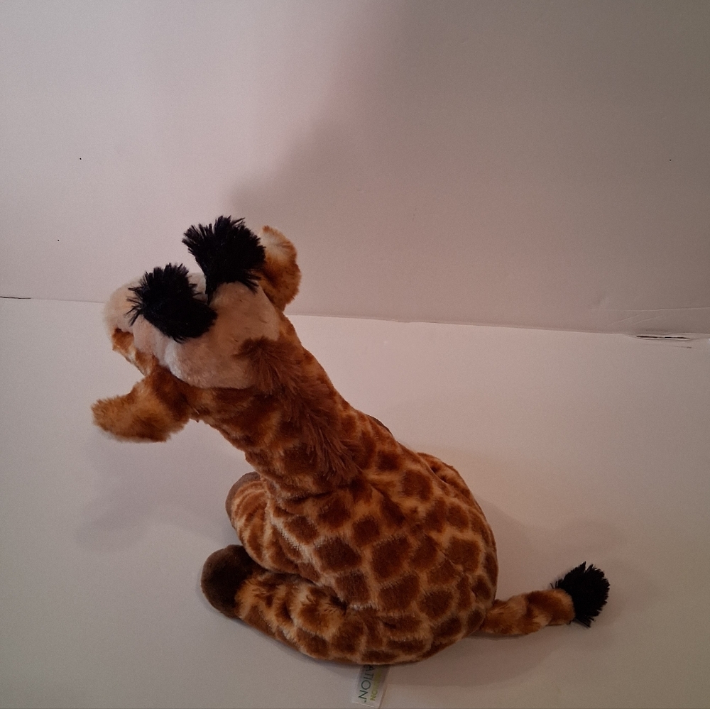 Destination Nation Stuffed Animal Giraffe - Picture 4 of 9